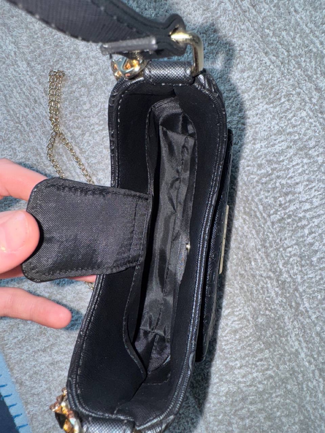 Guess Black Shoulder Bag with Chain - photo 5