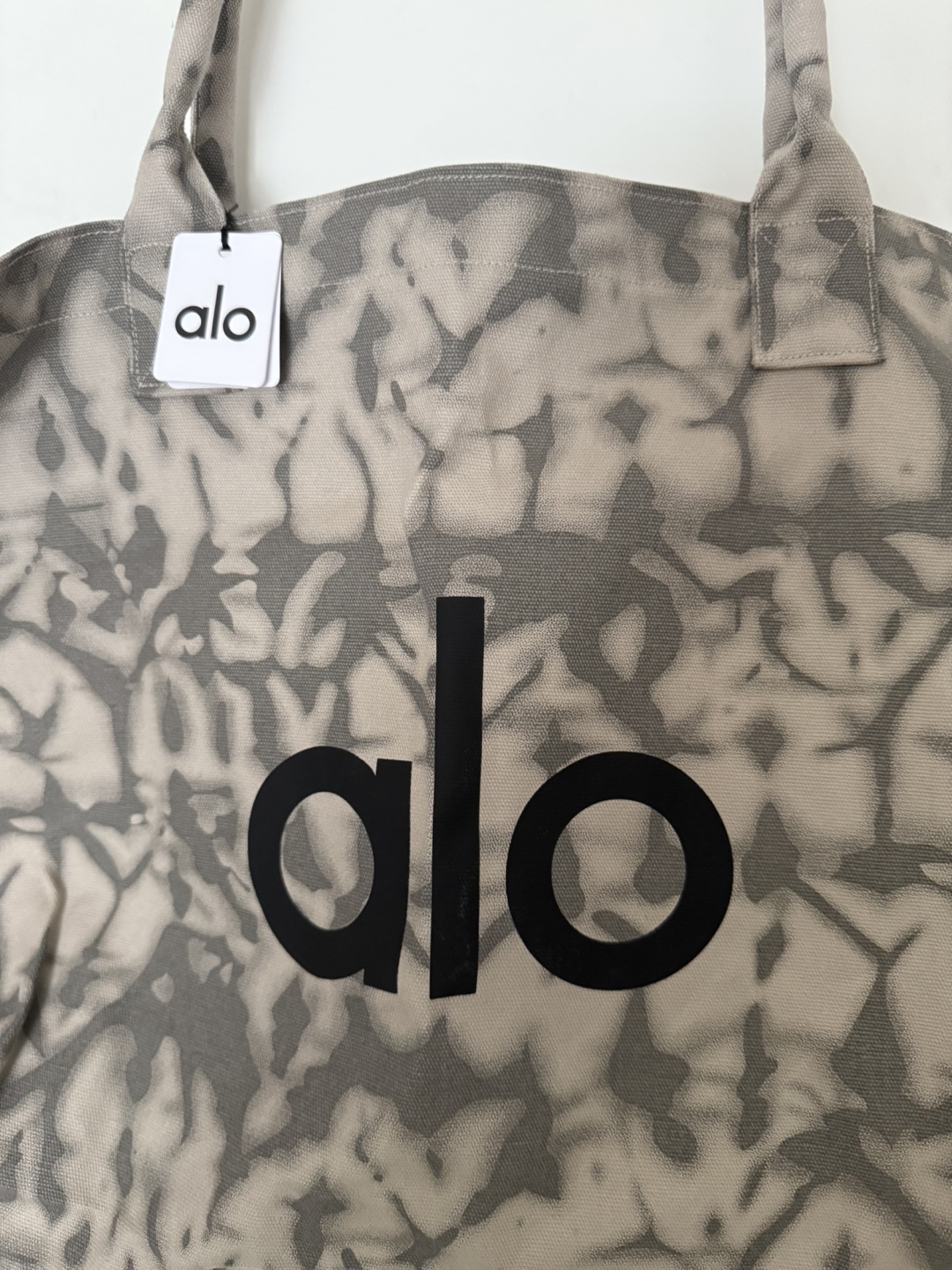 Alo Yoga Tote Bag - Great Condition! - photo 3