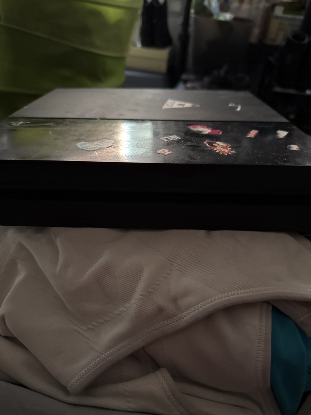 Sony PlayStation 4 - photo 3