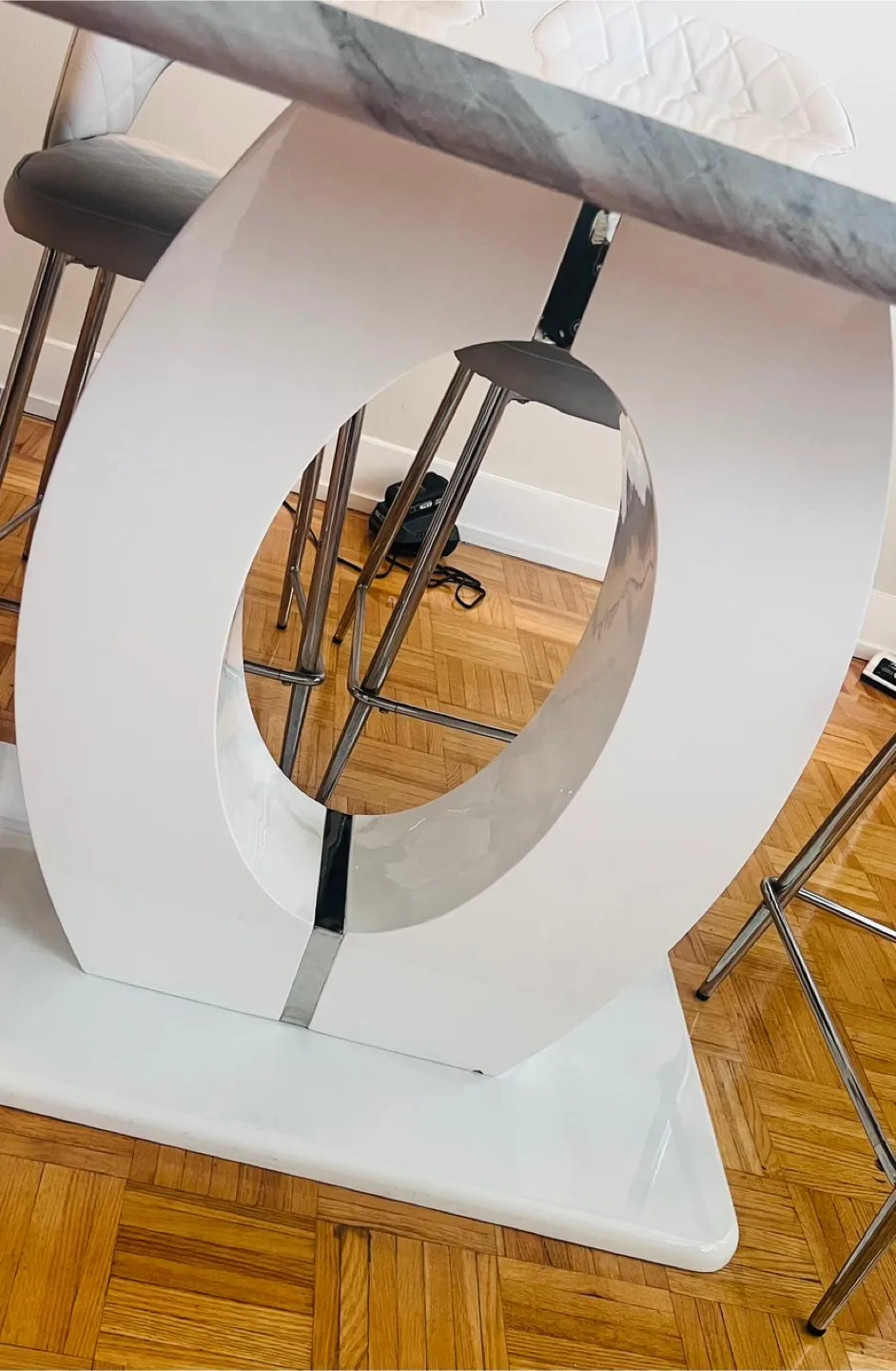 Dining Table with 6 Chairs - Marble Top Design on Wood image indicator(6)