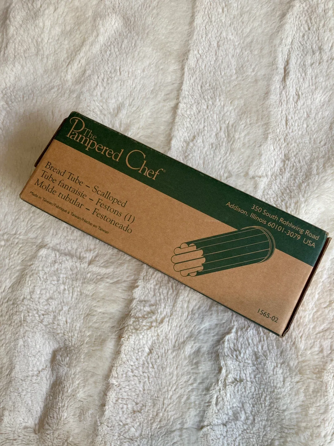 The Pampered Chef Bread Tube - Scalloped Festons thumbnail