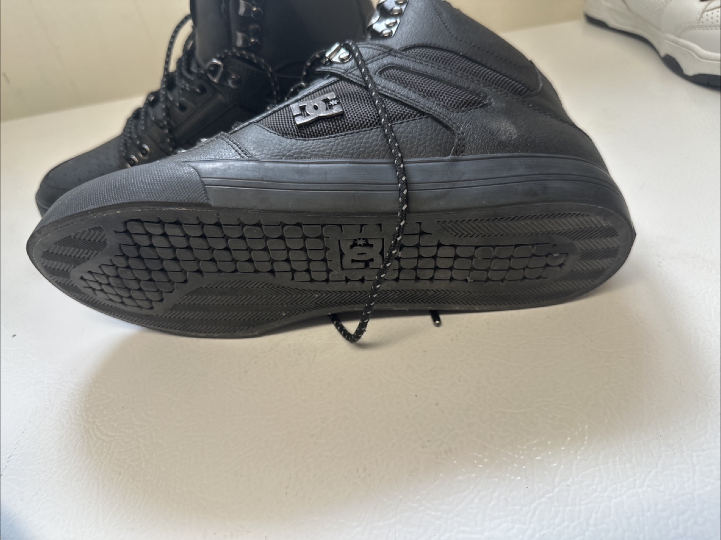 DC Shoes Black Leather High-Top Boots - photo 5