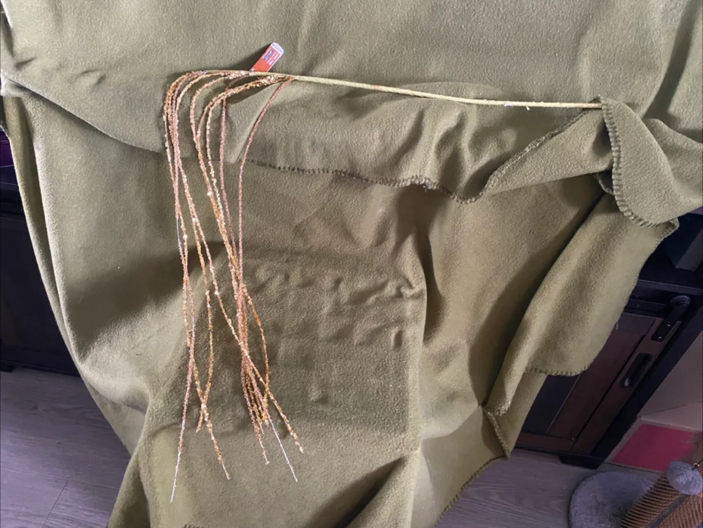 Christmas Time Glitter Leaf Stems image indicator(6)