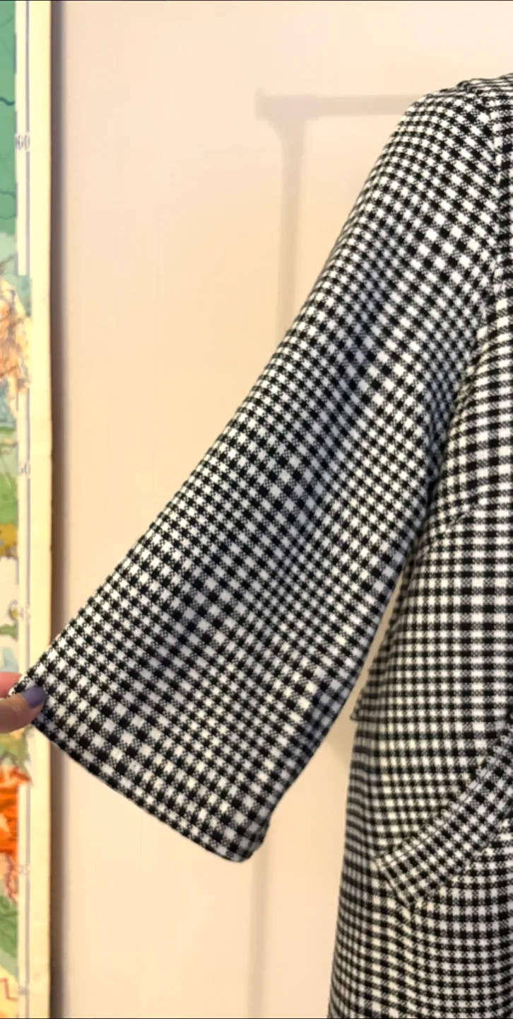 Black & White Houndstooth Coat image indicator(3)