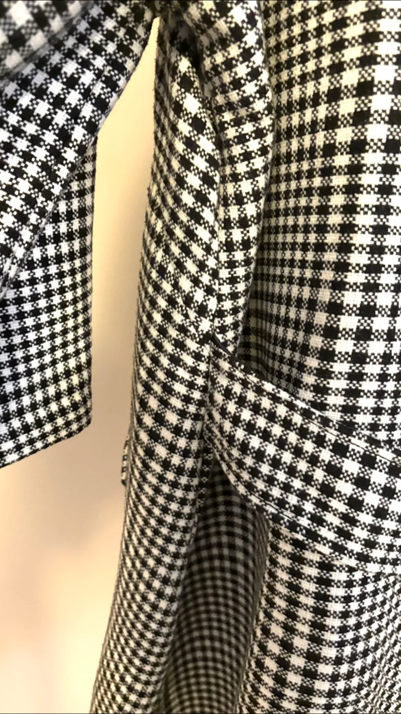 Black & White Houndstooth Coat image indicator(6)