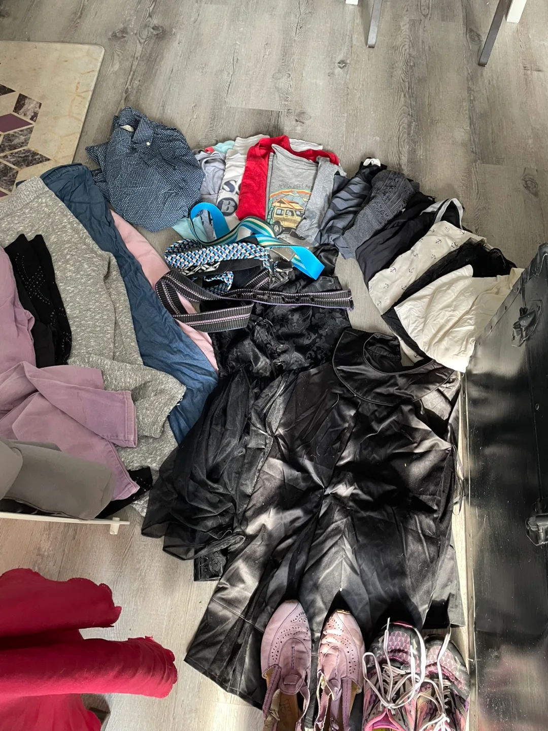 Women’s Clothing Lot- size small medium thumbnail