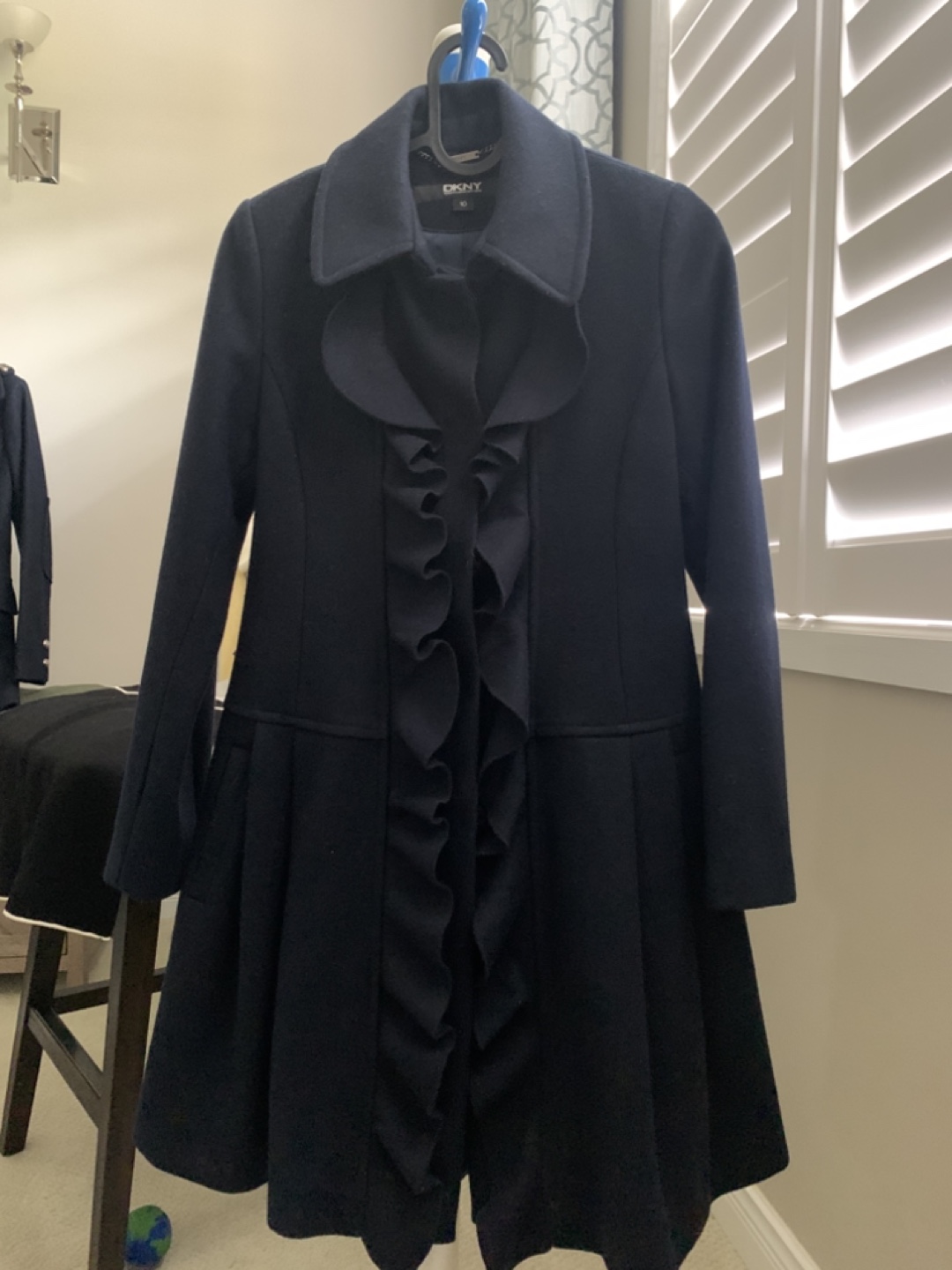 DKNY Donna Karan New York Coat - Size youth  10 - photo 4