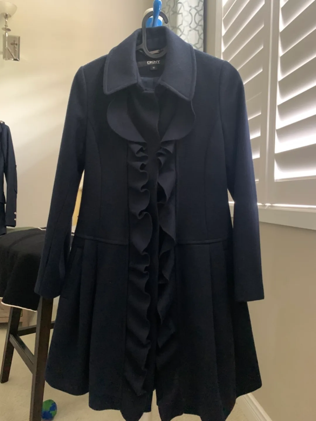 DKNY Donna Karan New York Coat - Size youth  10 image indicator(4)