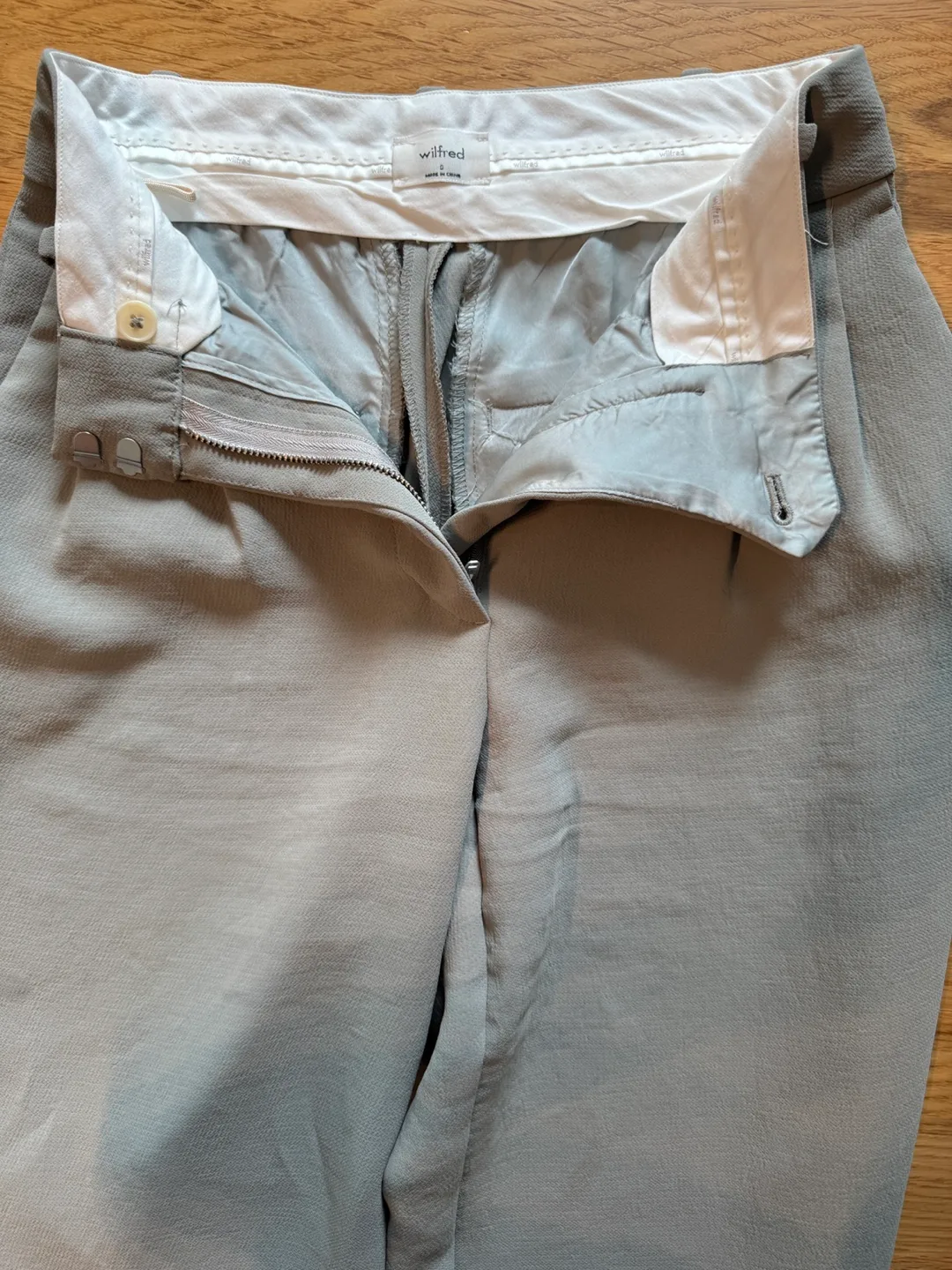 Aritzia Effortless pants image indicator(2)