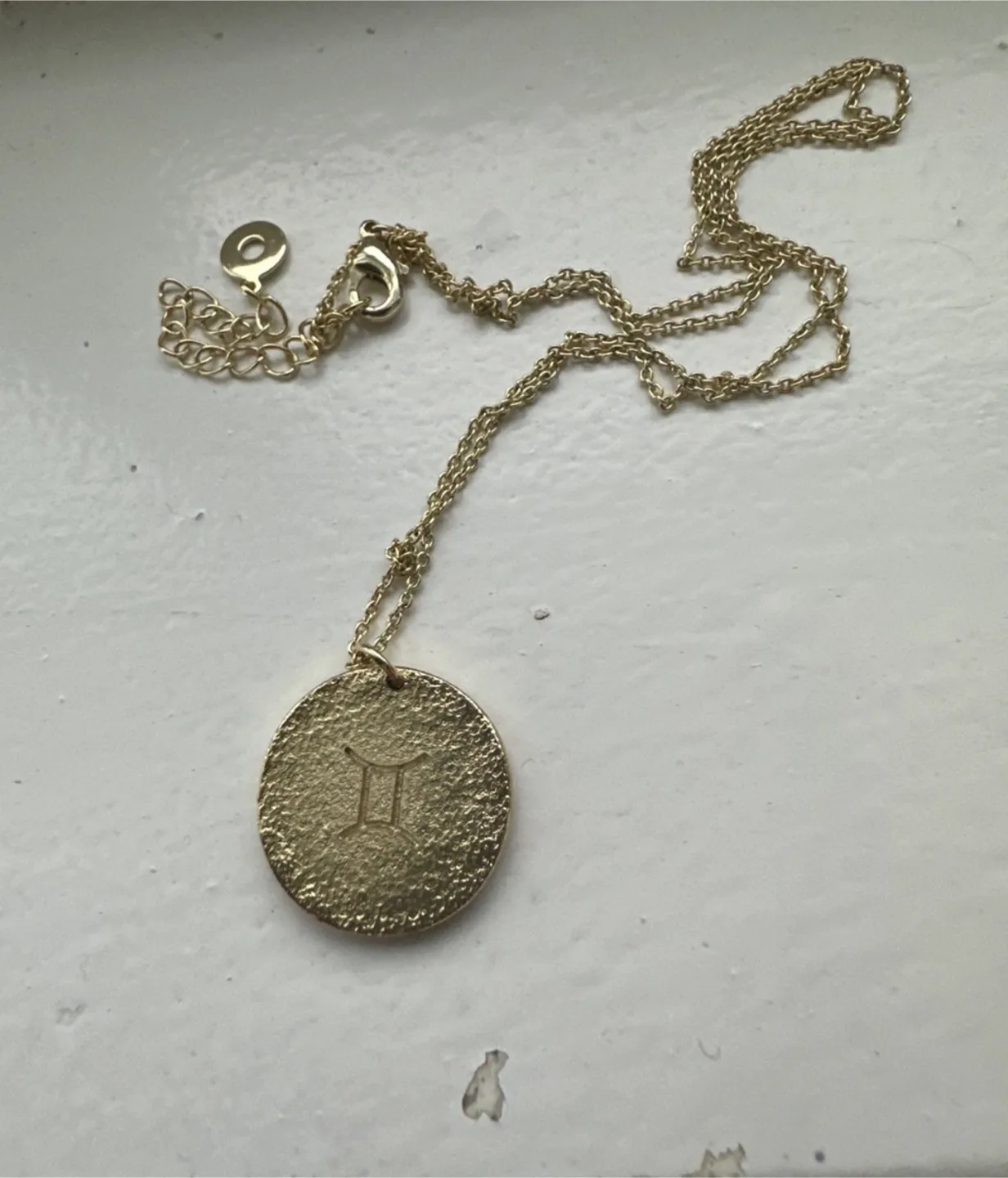 Gemini Necklace image indicator(2)