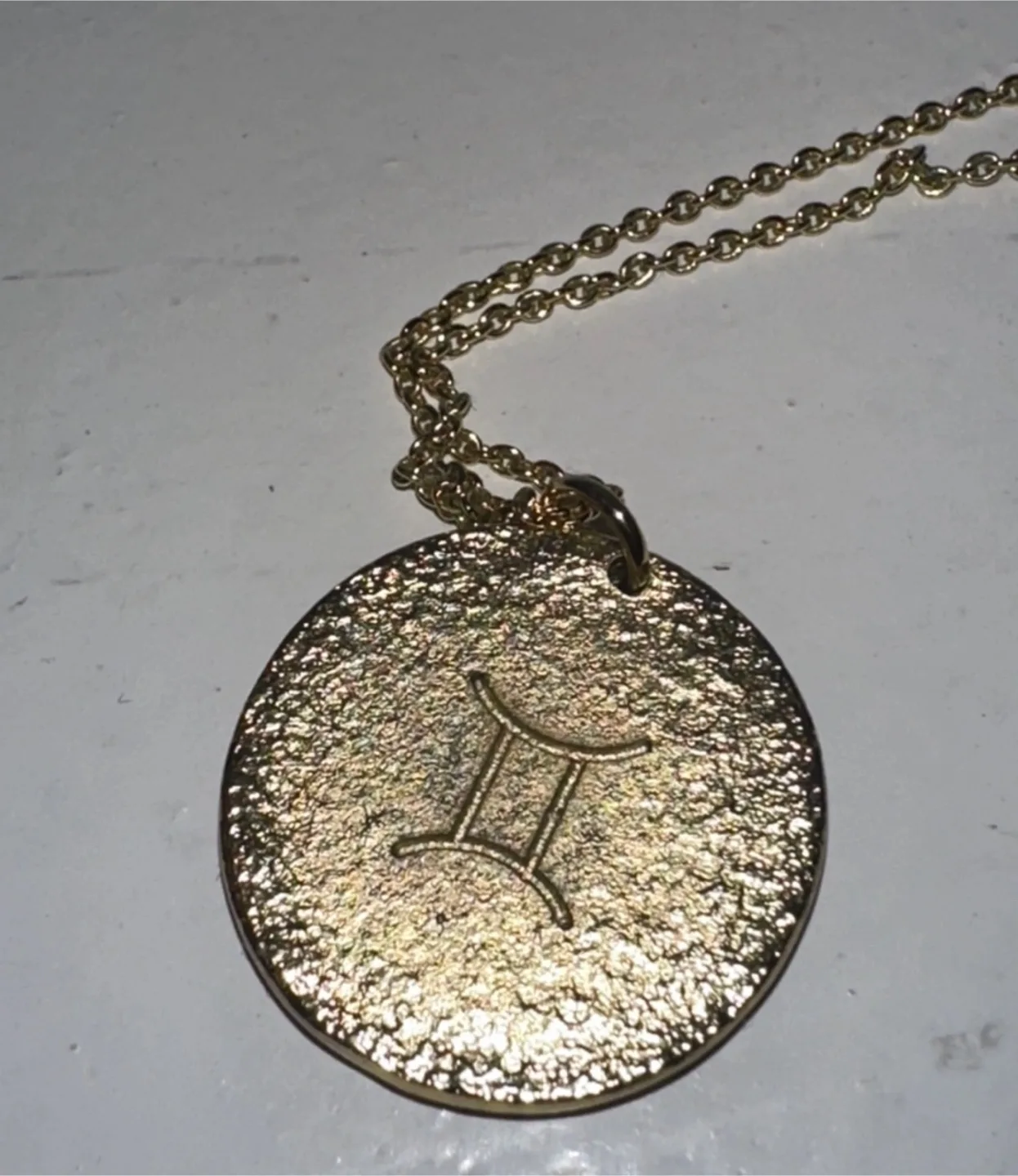 Gemini Necklace image indicator(4)