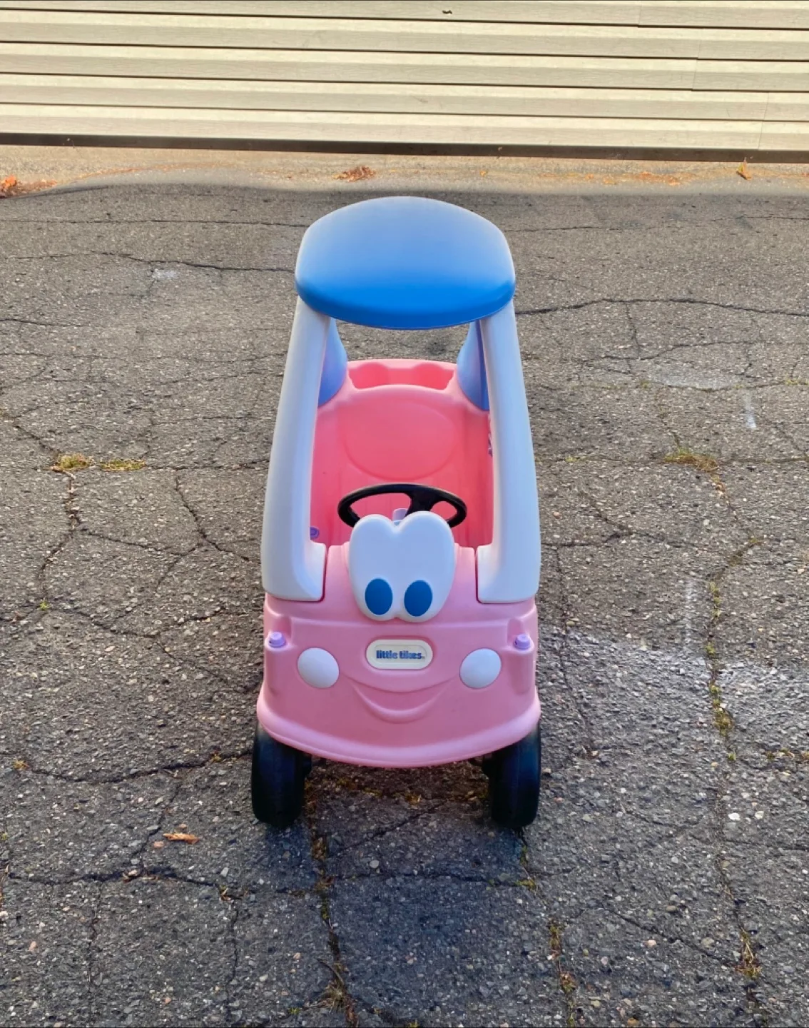 Little Tikes Cozy Coupe thumbnail