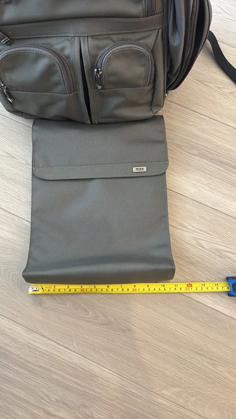 Tumi Alpha 3 brief laptop backpack image indicator(9)