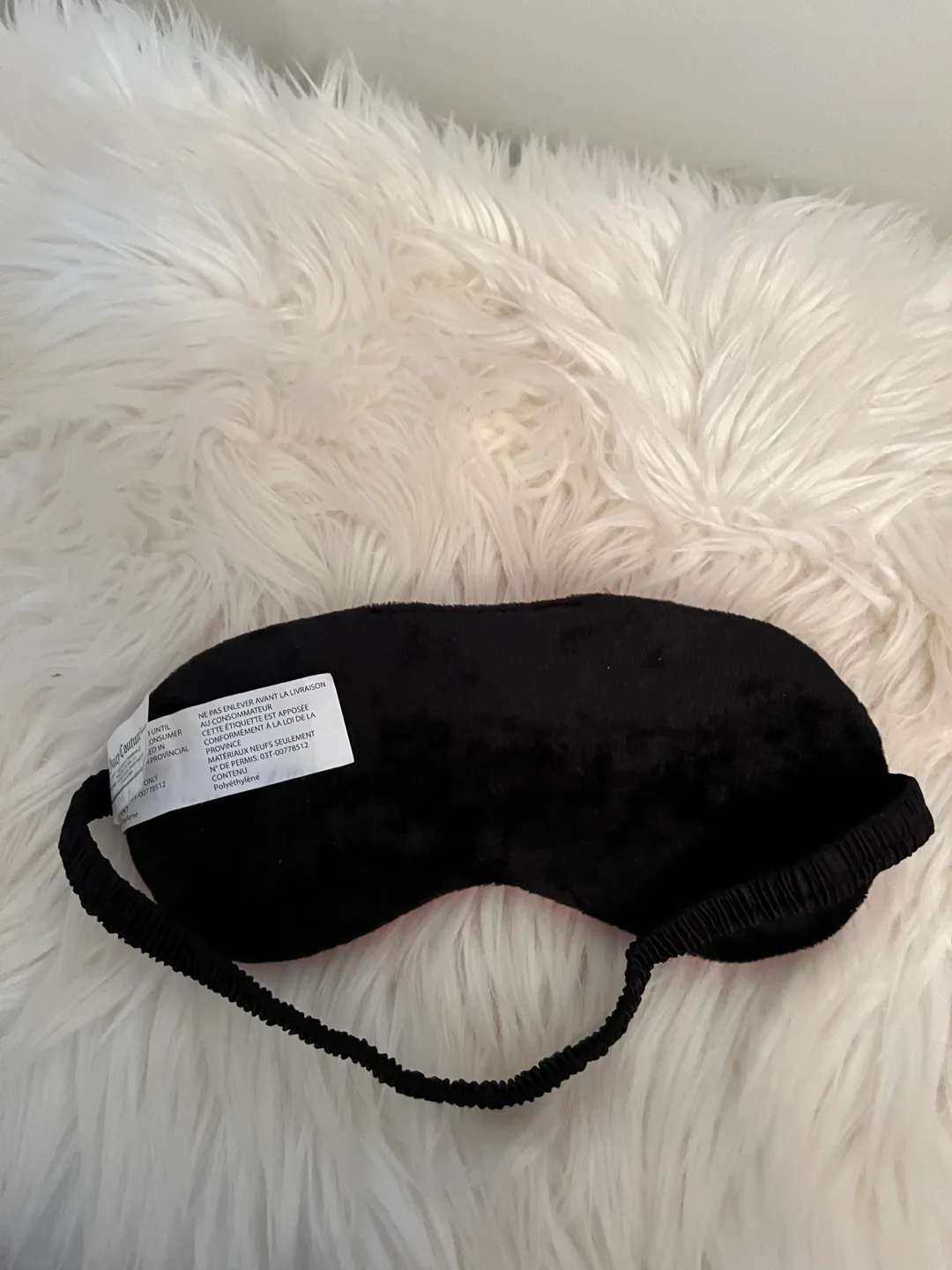 Juicy Couture Sleep Mask + Reading Socks image indicator(2)