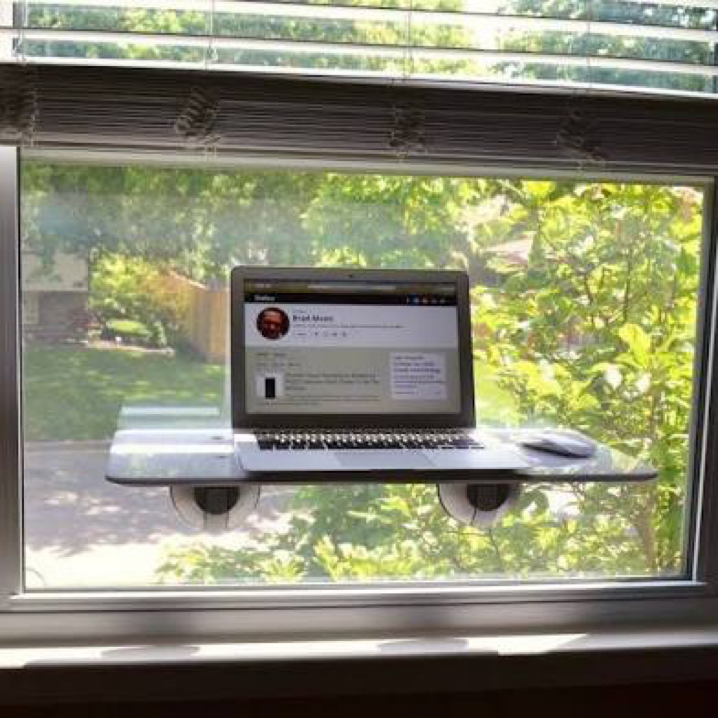 DeskView Window-Mounted Desk  (Clear)