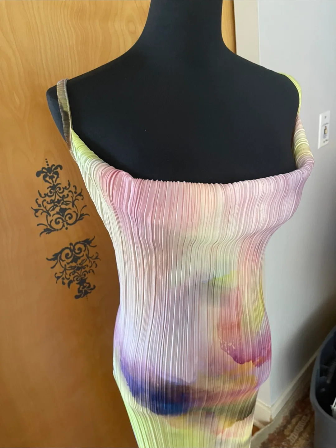 NWOT Soft Pastel Multi-Coloured image indicator(8)