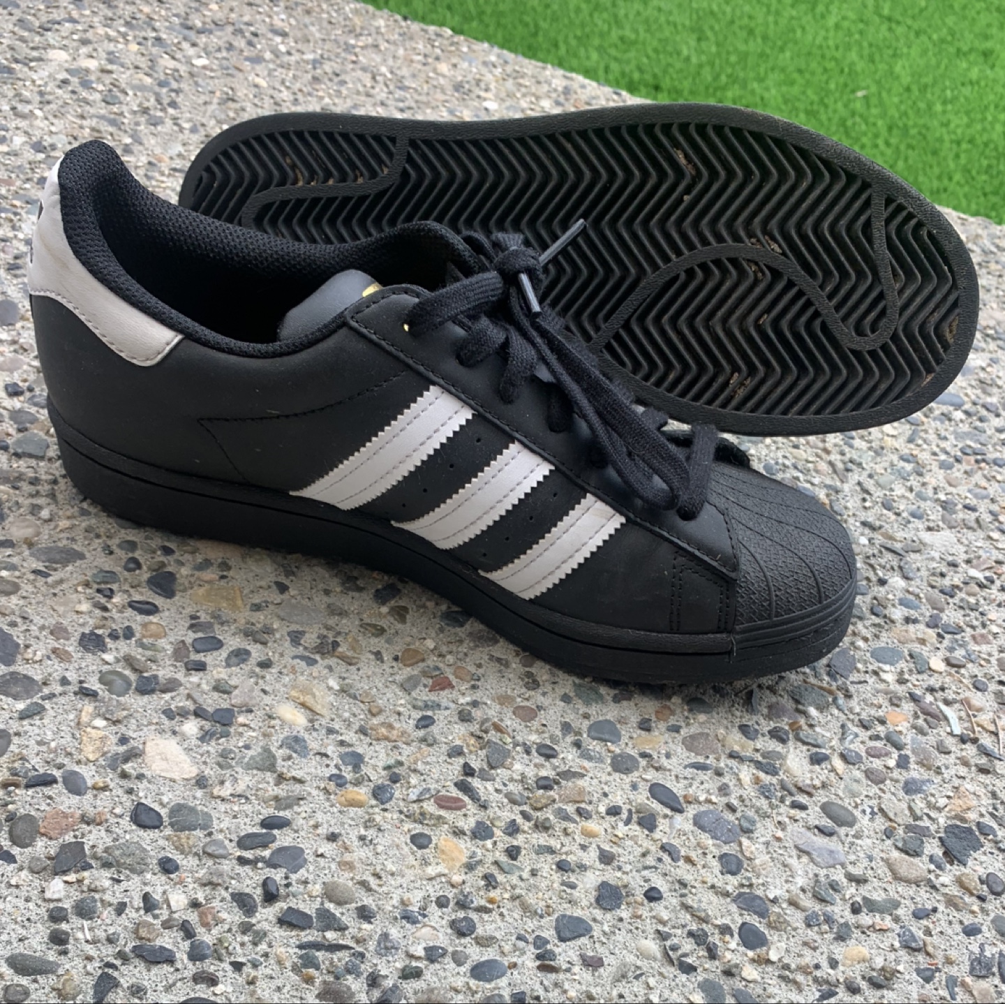 Adidas Superstar Black & White Sneakers - Size M8