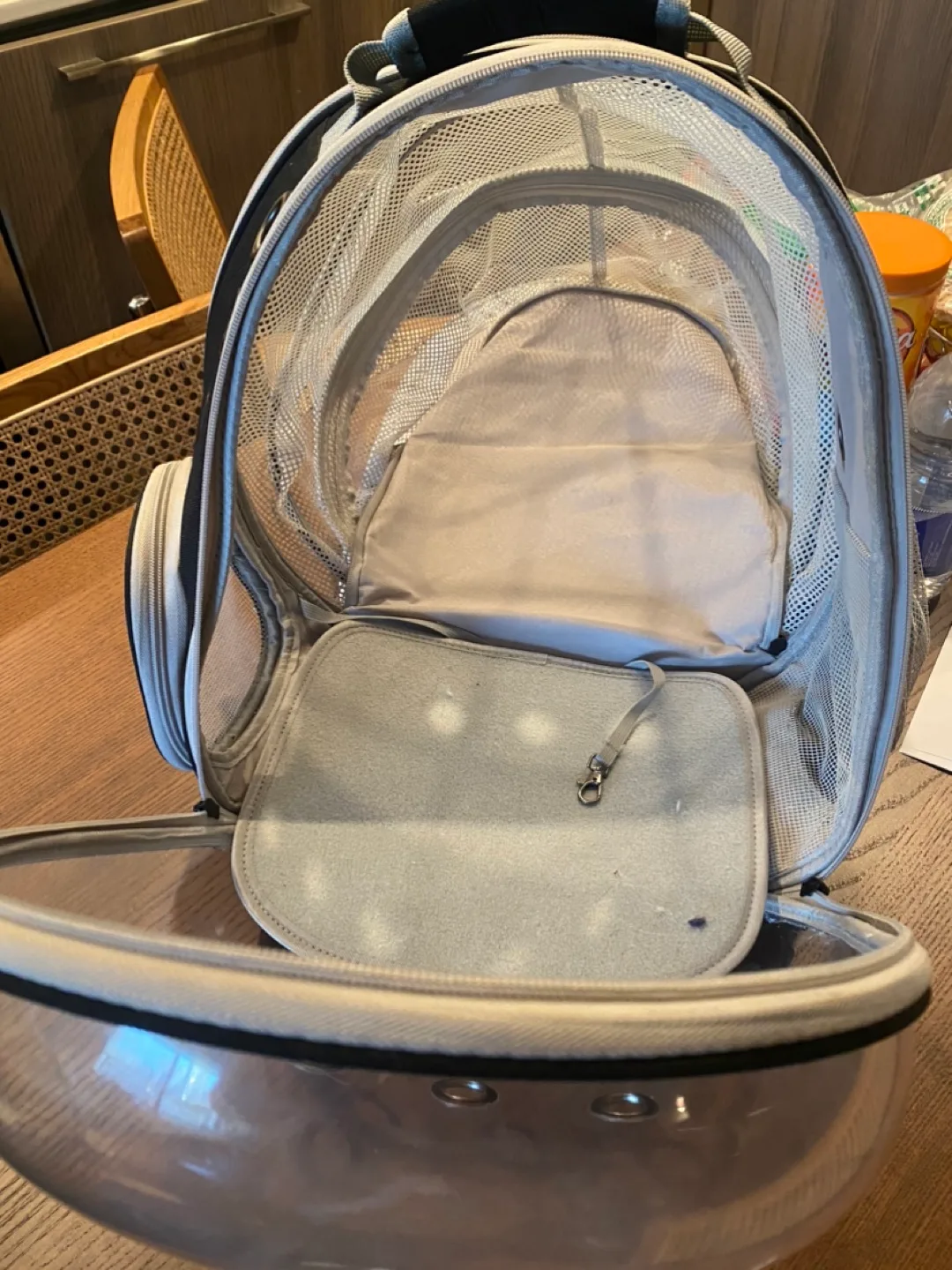 Pet Carrier Backpack image indicator(4)