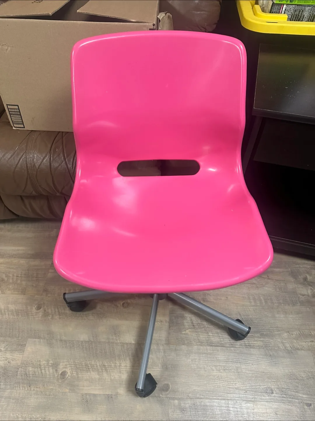 Pink Office Chair image indicator(2)
