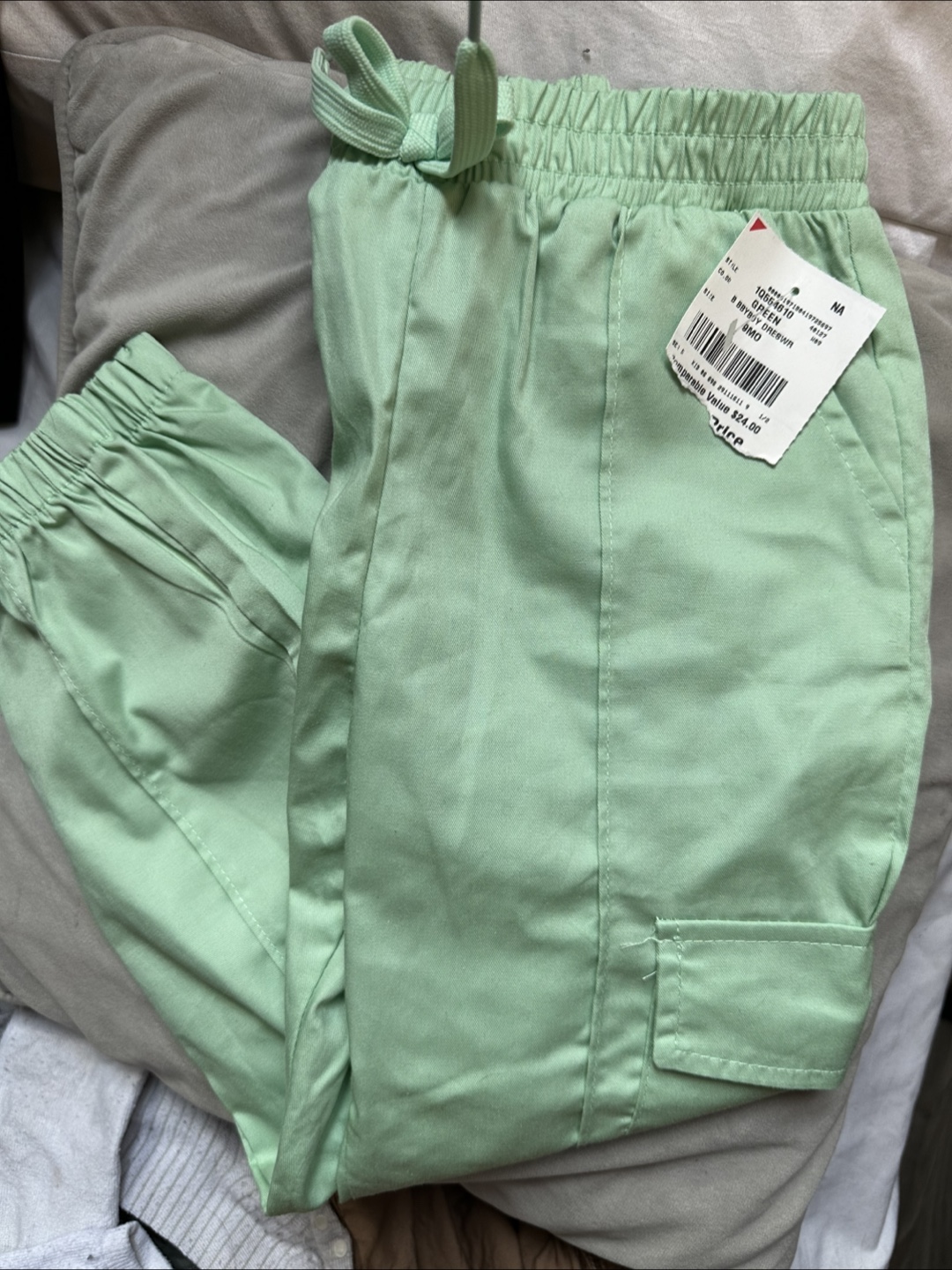 NA Girls' Green Cargo Pants - Size 5 - photo 2
