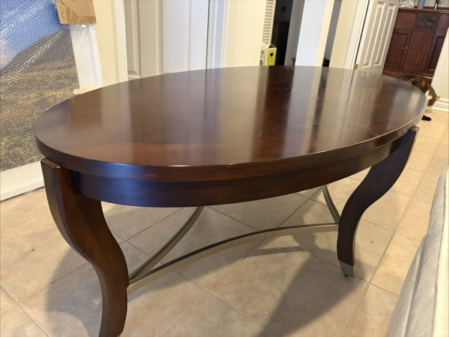 Oval Wood Coffee Table - photo 2