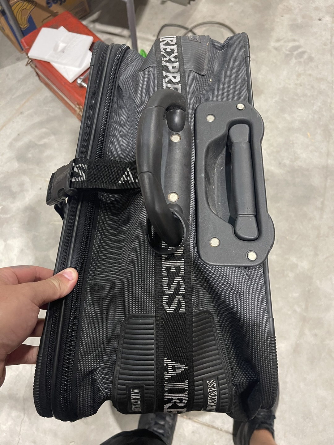 Airexpress Black Rolling Suitcase - photo 2