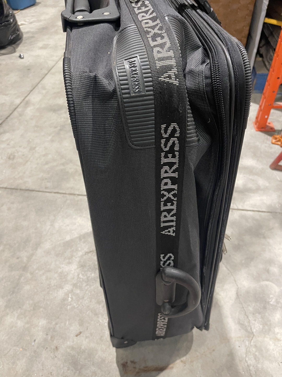 Airexpress Black Rolling Suitcase - photo 3