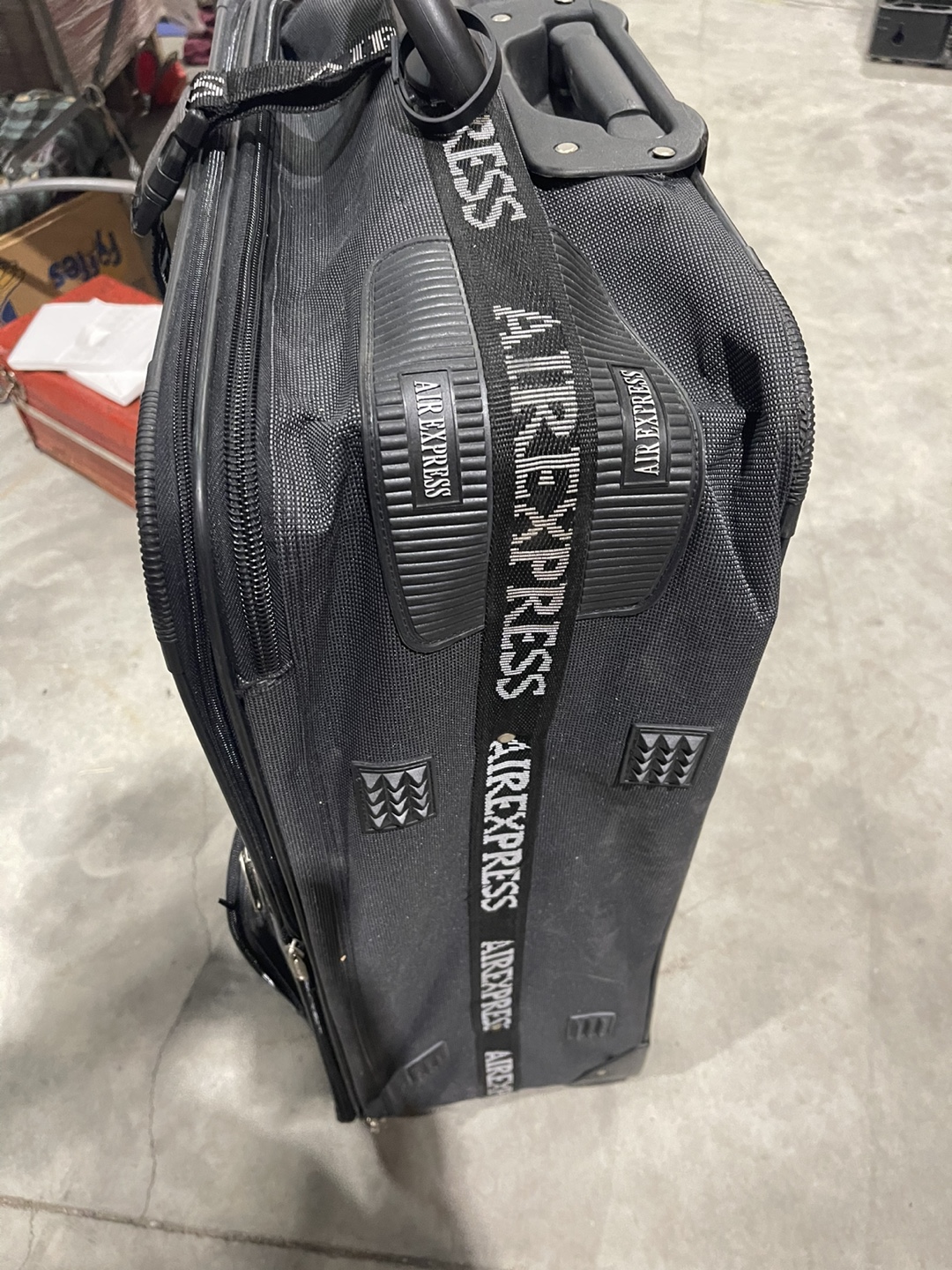 Airexpress Black Rolling Suitcase - photo 4