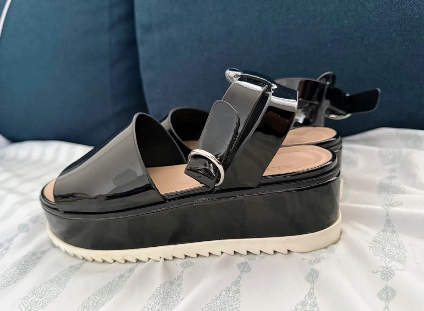ALDO Black Patent Leather Platform Sandals - Size 7.5 image indicator(2)