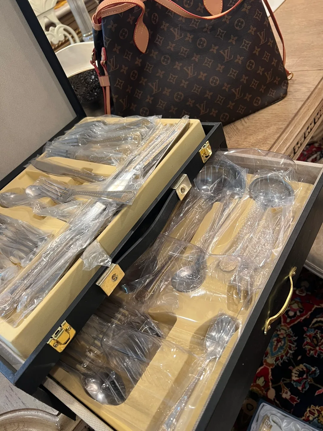 moving sale Silverware Set with Box 📞201-602-7108 image indicator(4)