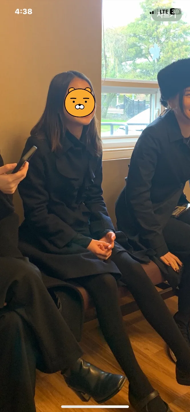 DKNY Donna Karan New York Coat - Size youth  10 image indicator(2)