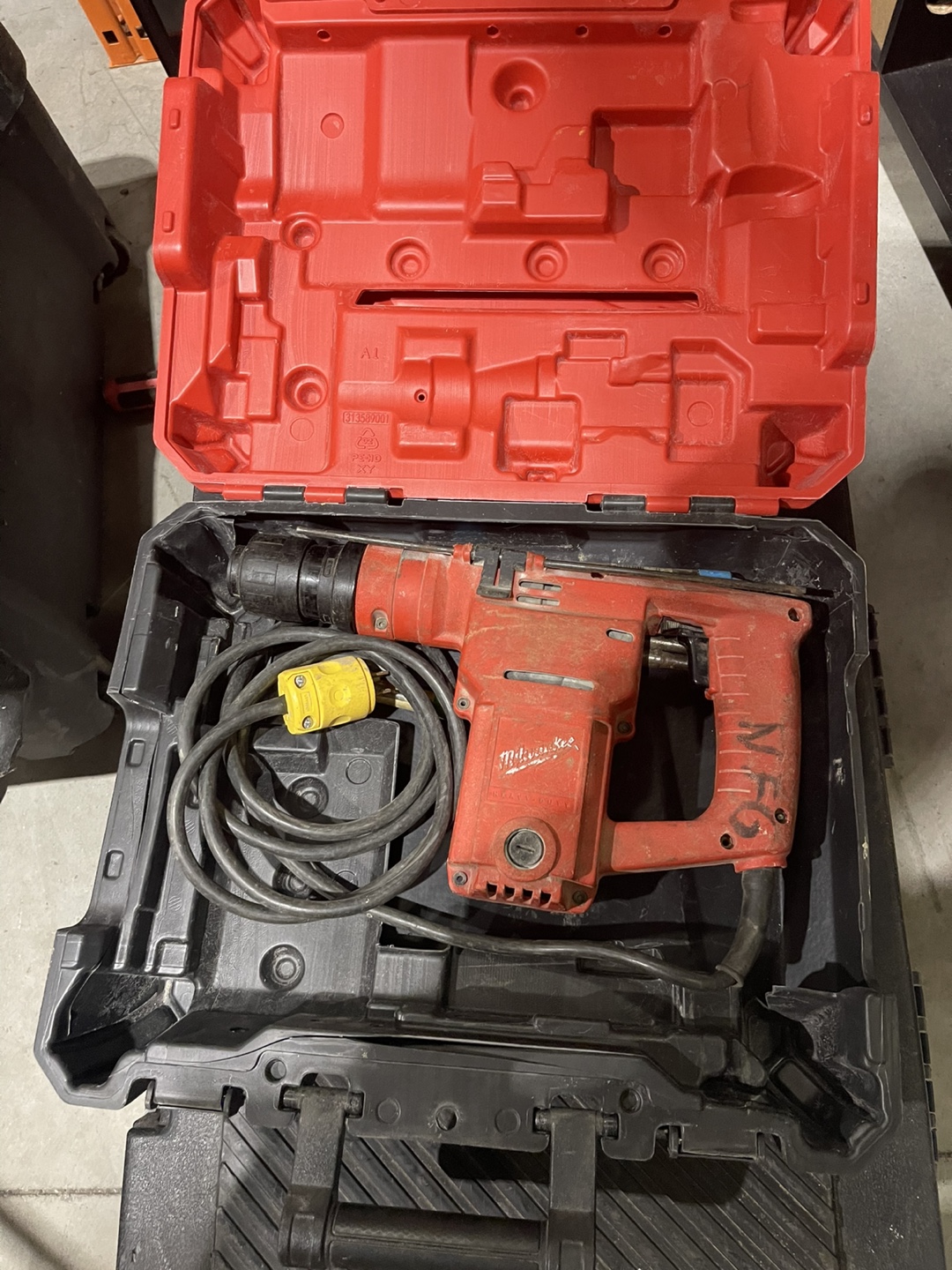 Milwaukee Rotary Hammer Drill