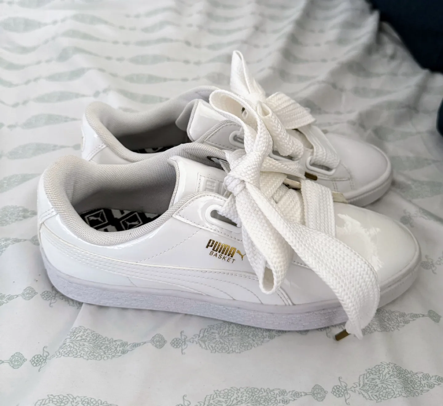 Puma Basket Bow Women's White Shoes - Size 8 image indicator(2)