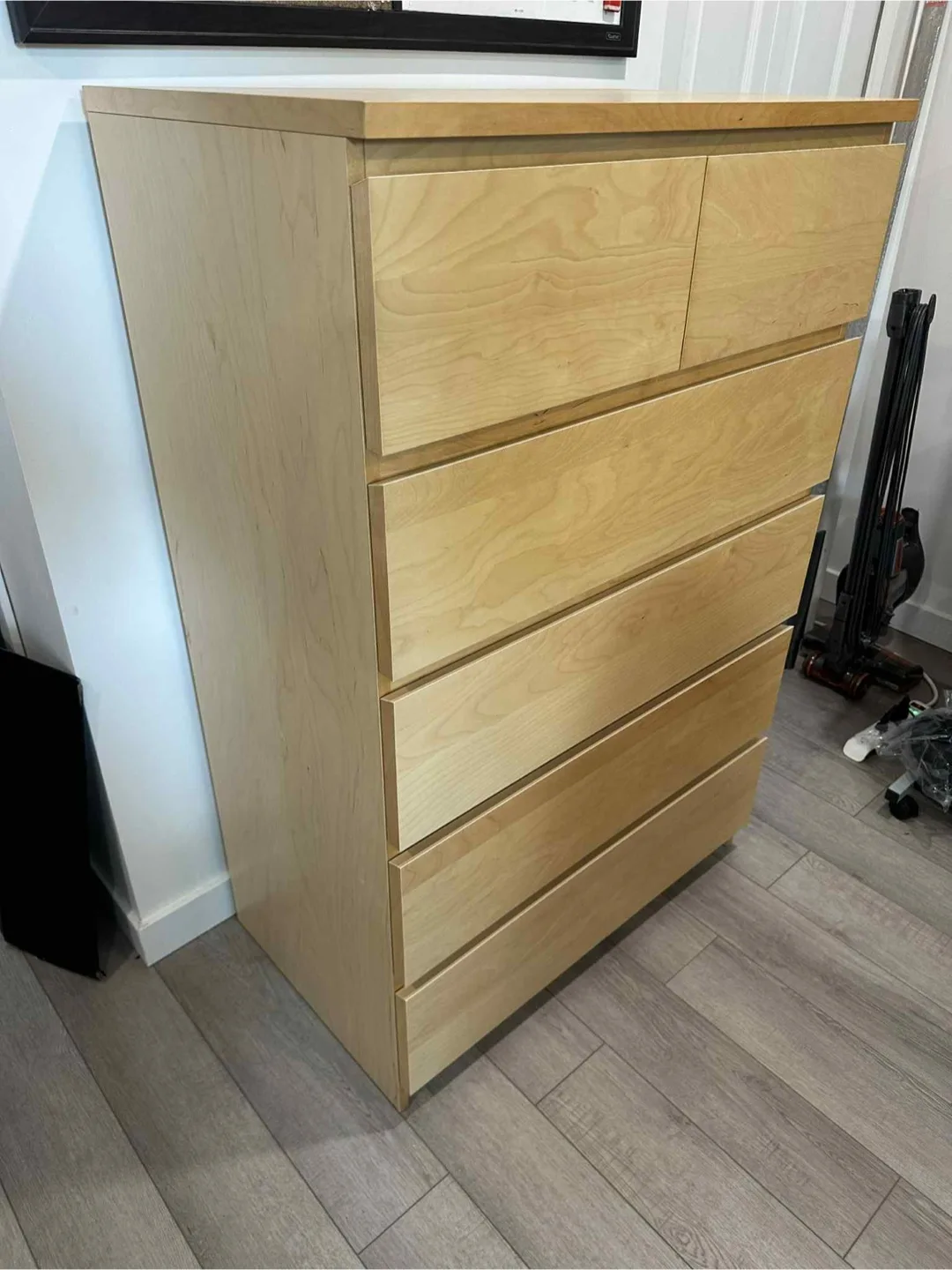 Malm 6 Drawer Dresser image indicator(2)