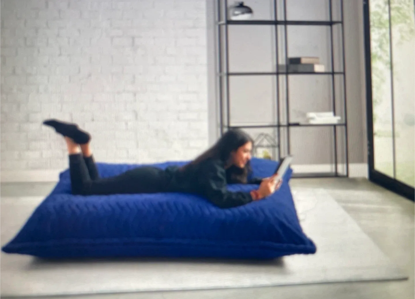 premium memory foam floor pillow image indicator(2)