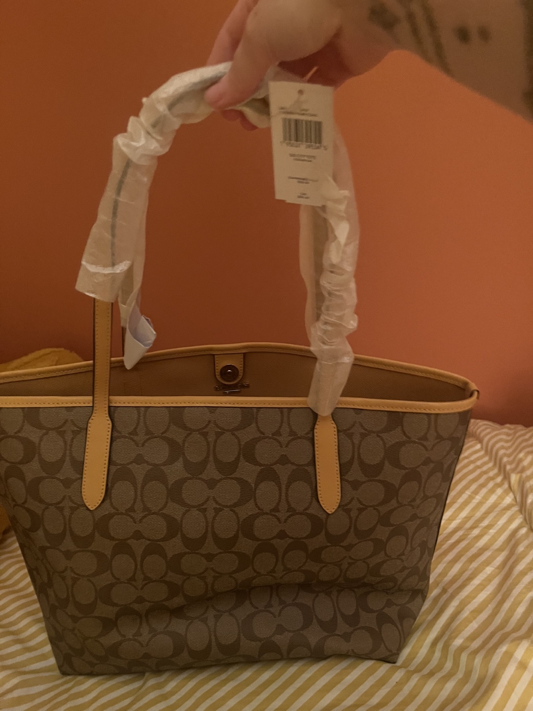 New Coach Sig City Tote Khaki/Honeycomb - photo 3