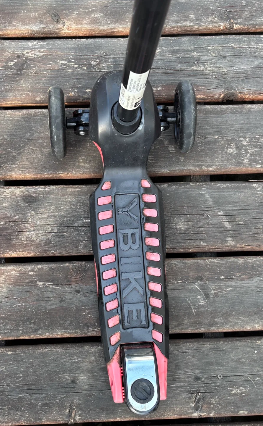 YBIKE GLX Pro Scooter - Black & Pink image indicator(2)