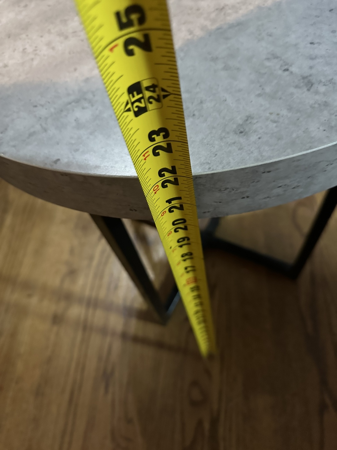 Round Side Table - Concrete Look, 22" Diameter - photo 4