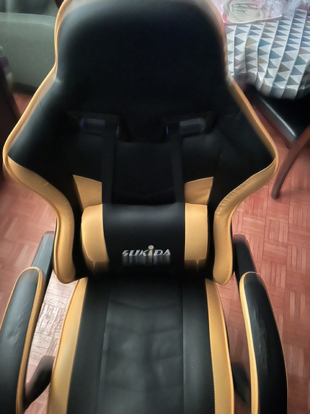 Sukida Gaming Chair - Black and Gold - photo 5