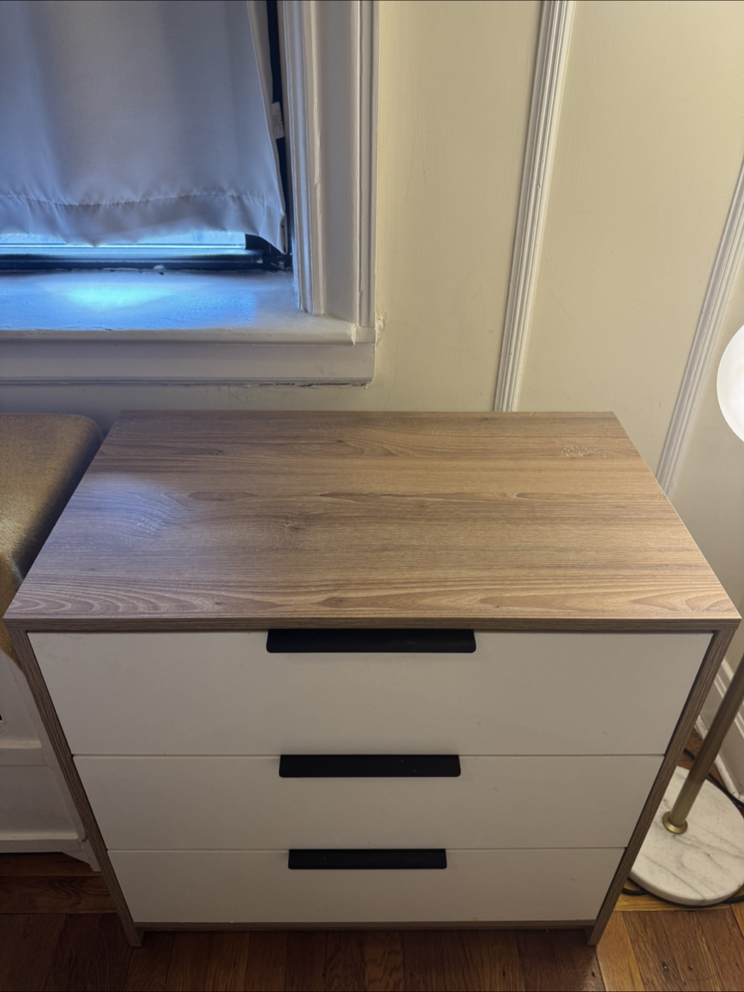 White & Wood 3-Drawer Dresser - 27"x28" - photo 3