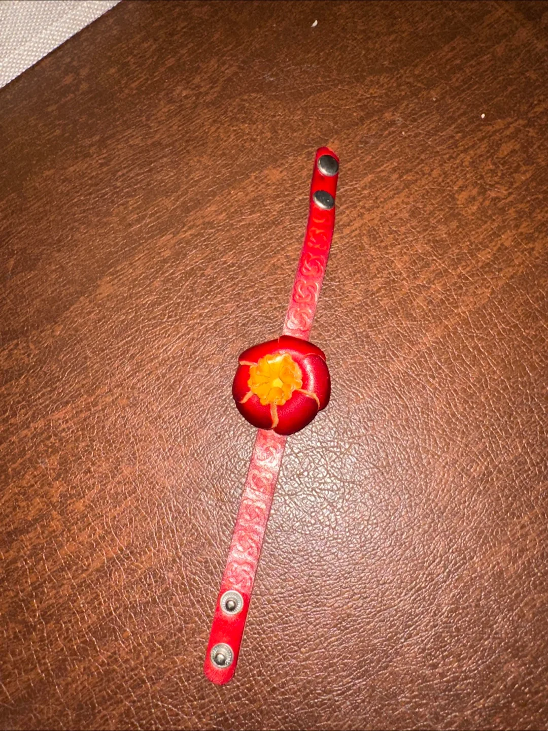 Red Leather Flower Bracelet image indicator(3)