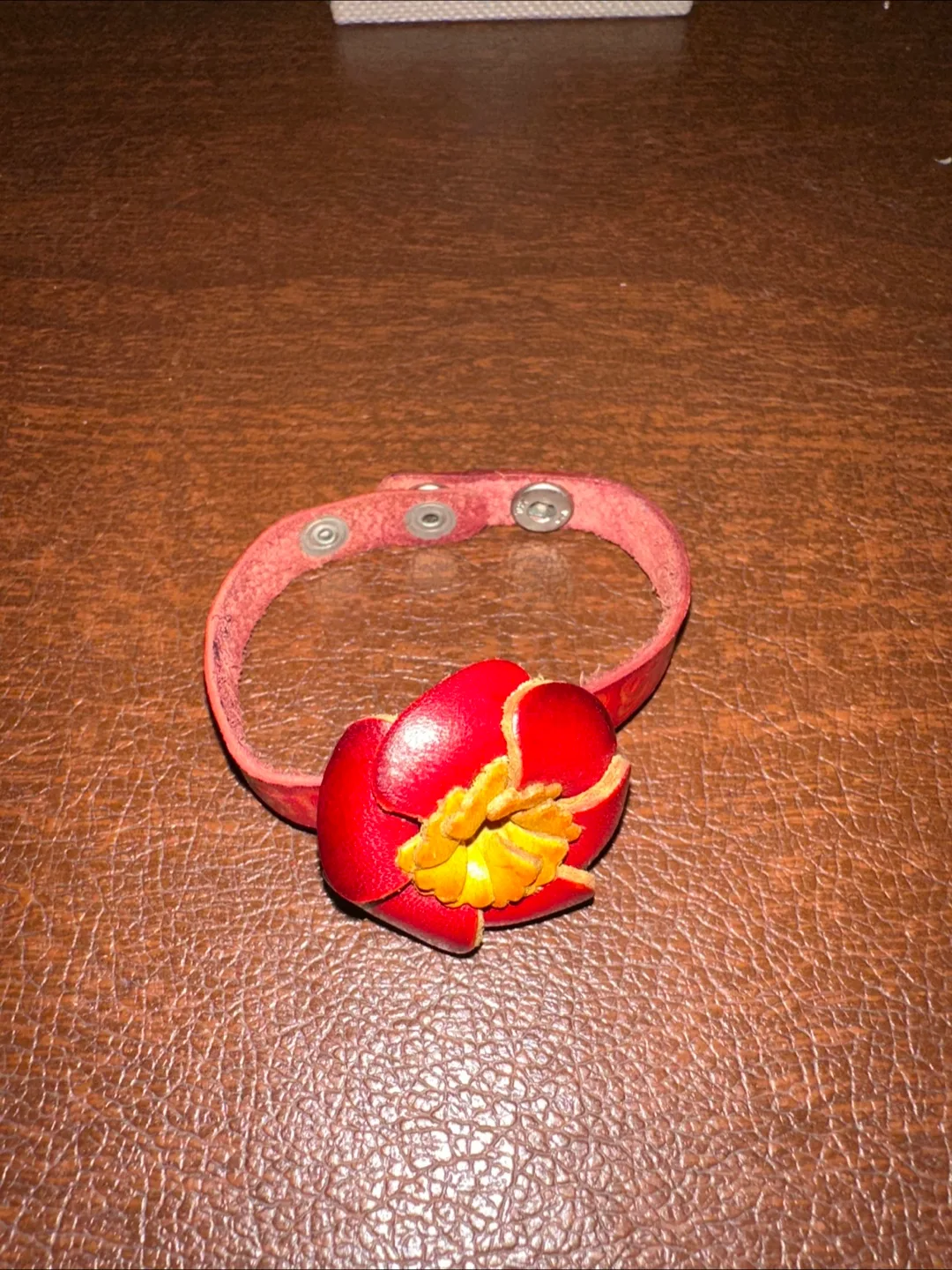 Red Leather Flower Bracelet image indicator(2)