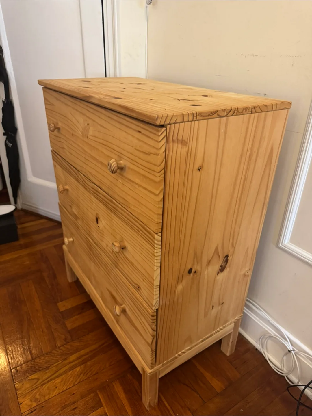 IKEA TARVA Wooden 3-Drawer Dresser image indicator(5)