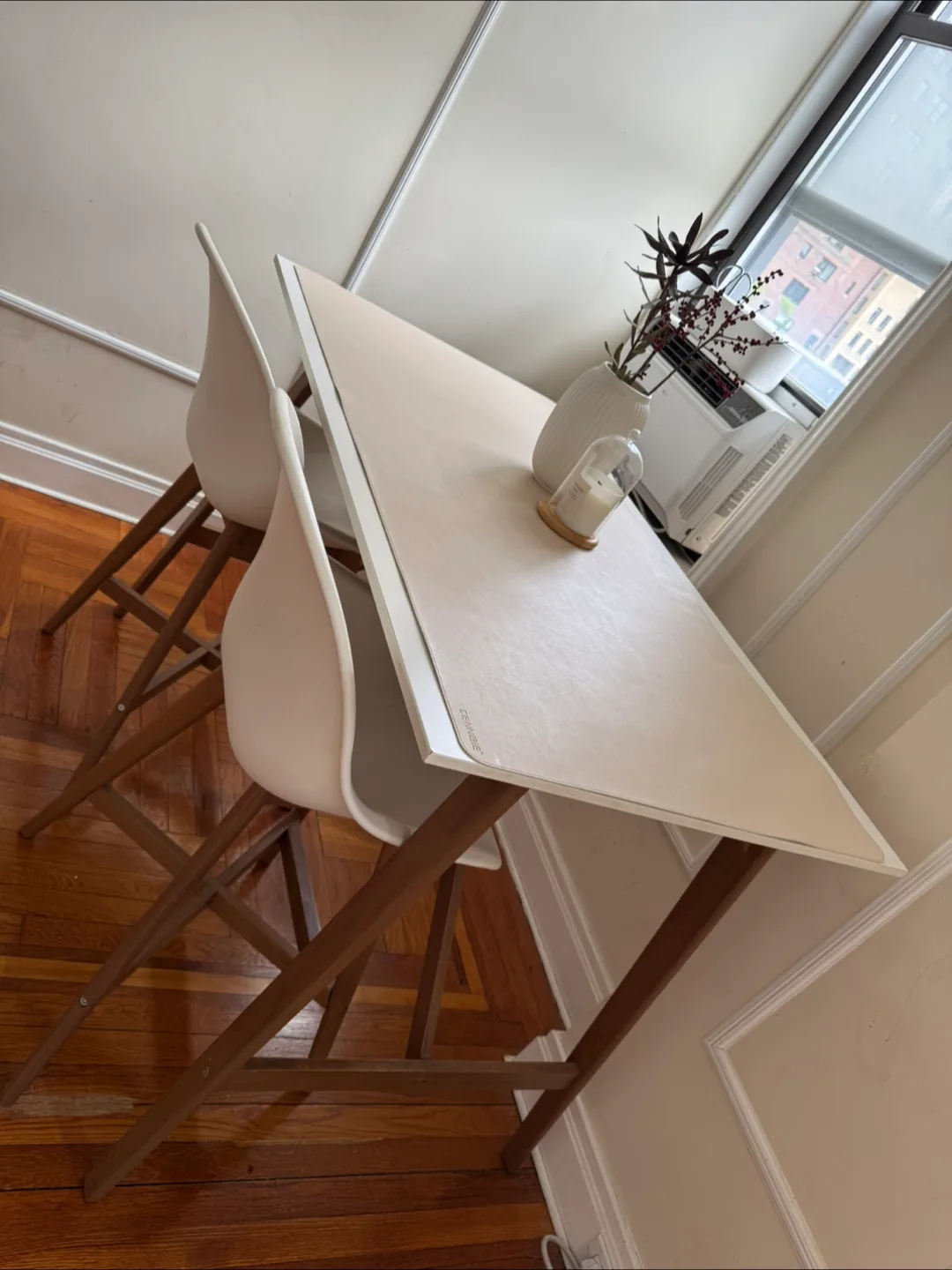 IKEA FANBYN Bar Table & 4 Stools - White image indicator(6)