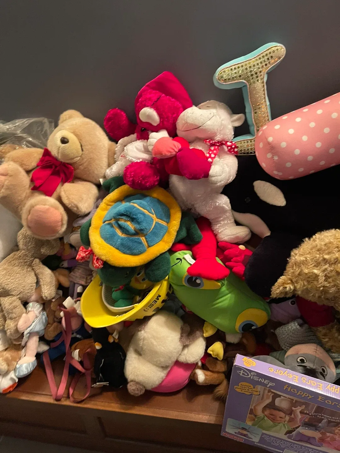 Stuffed animals galore!! image indicator(4)