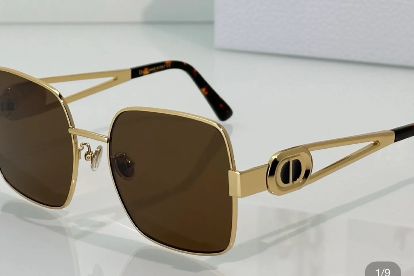 Dior Sunglasses image indicator(2)