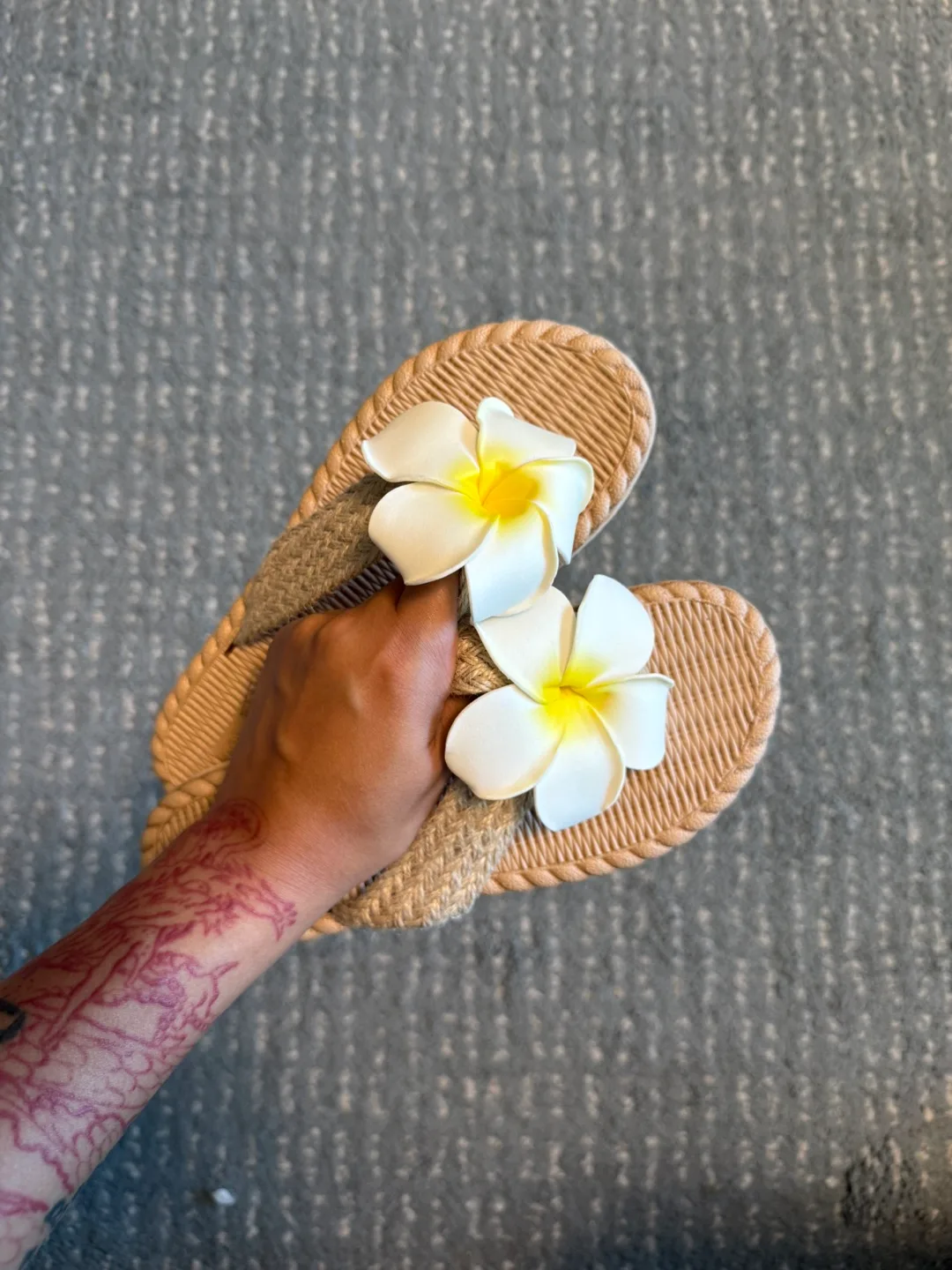 Planare Women's Beach Sandals - Size 6.5 image indicator(6)