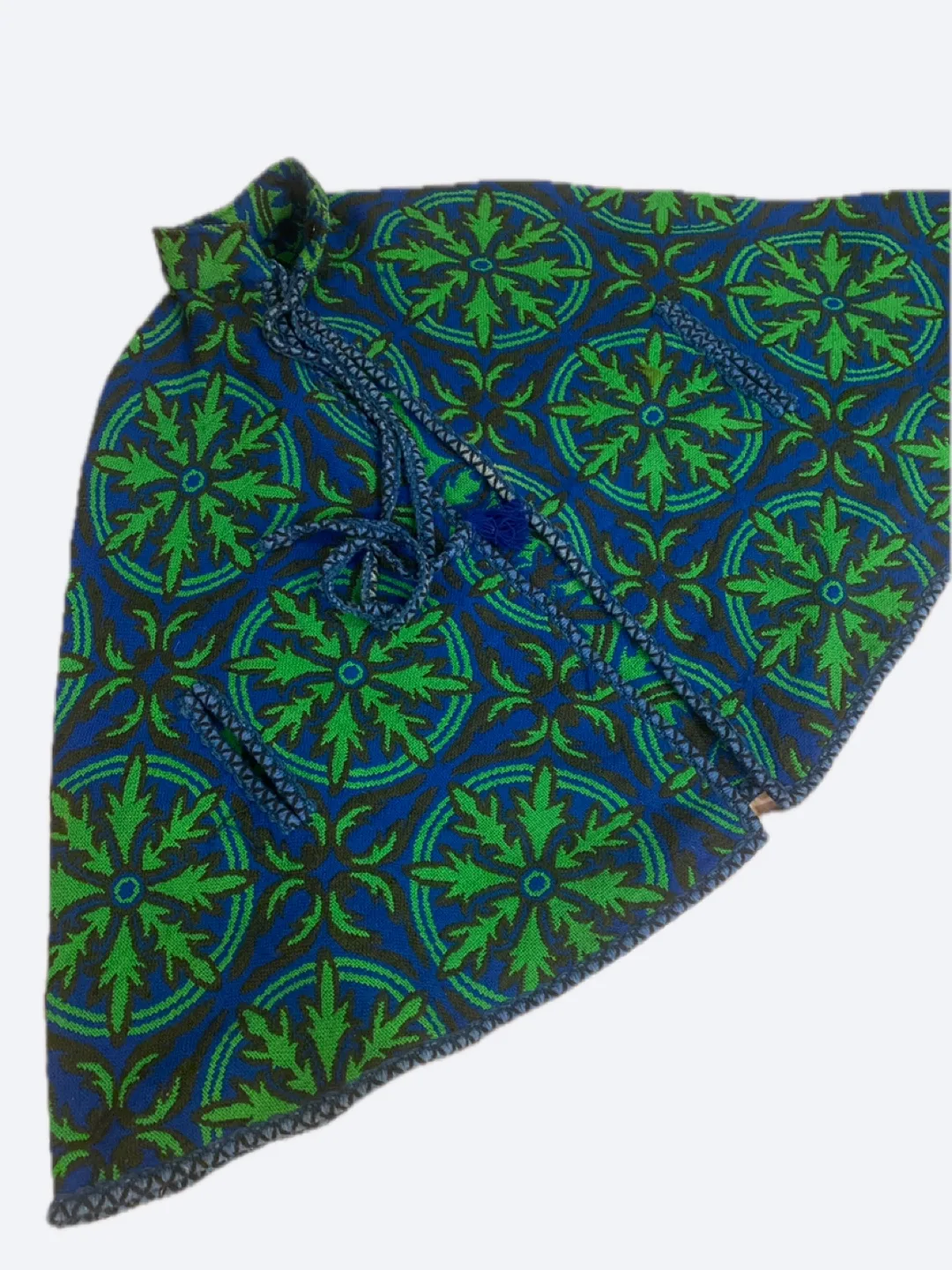 STUNNING Vintage Patterned Blue & Green Cape thumbnail