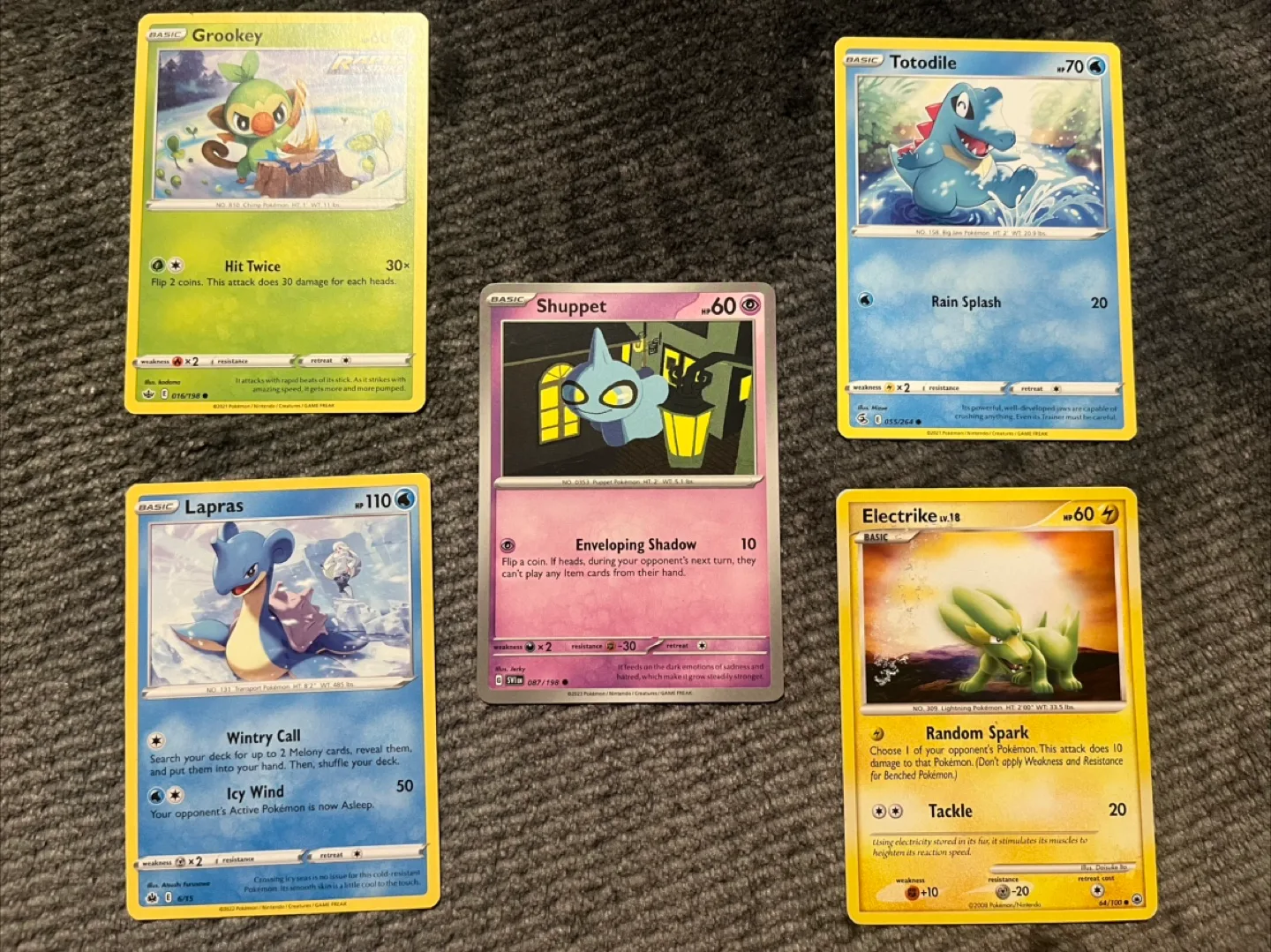 Pokemon Trading Cards - Assorted Lot thumbnail