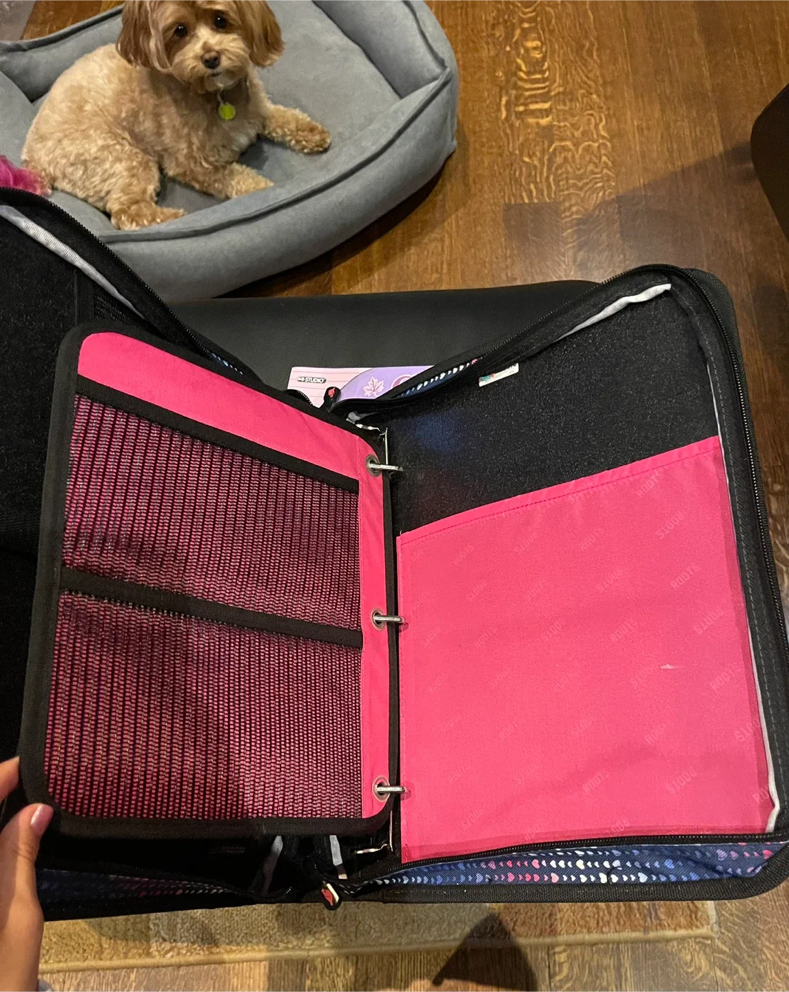 Roots Binder with Heart Pattern image indicator(3)